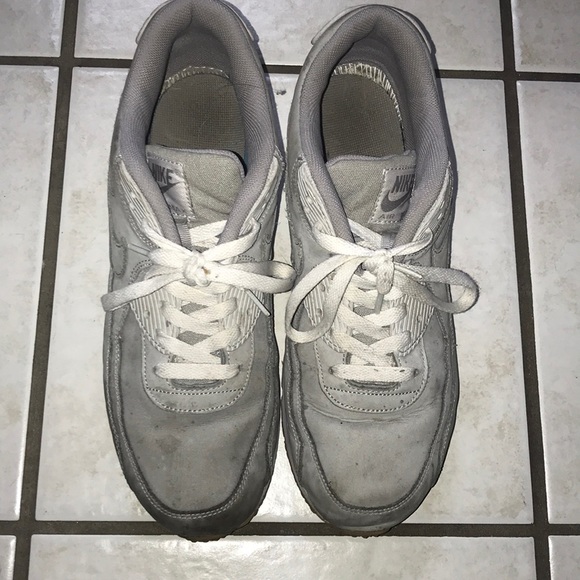 Air Max - Picture 1 of 5